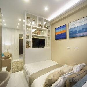 Condominium for sale in Las Pinas - image 7