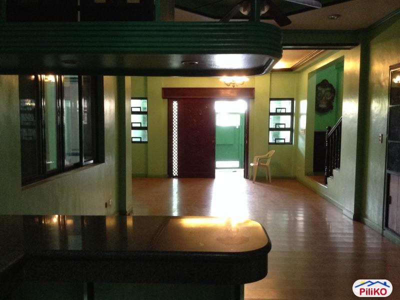 6 bedroom House and Lot for sale in Quezon City in Metro Manila - image