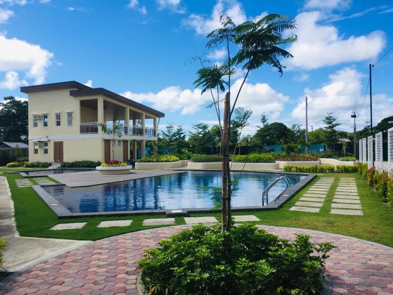 Condominium for sale in Lapu Lapu - image 4