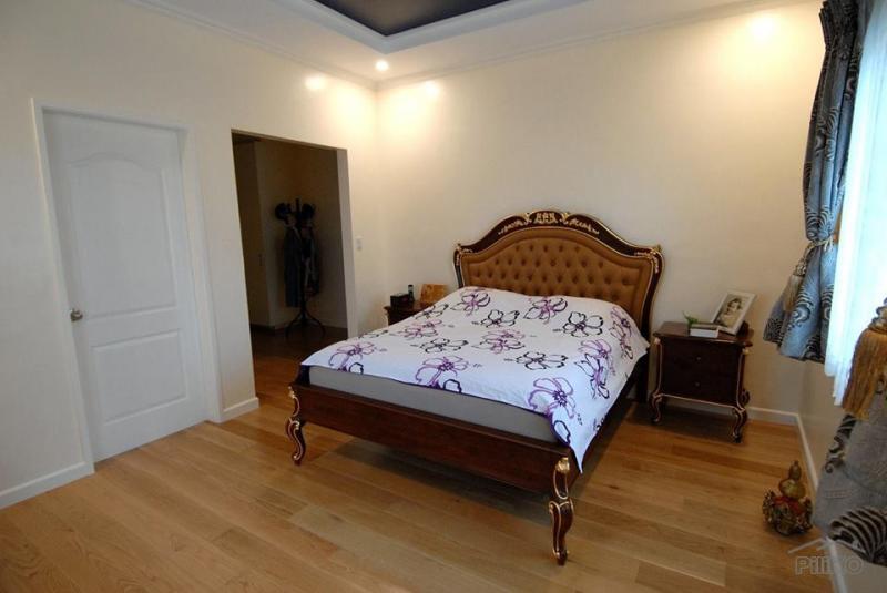 4 bedroom Houses for sale in Consolacion - image 4