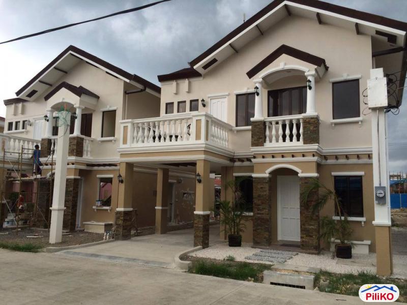 4 bedroom House and Lot for sale in Minglanilla - image 2