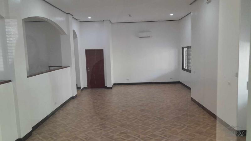 4 bedroom House and Lot for rent in Cebu City - image 13