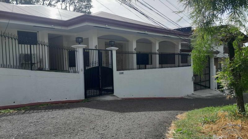 4 bedroom House and Lot for rent in Cebu City - image 24