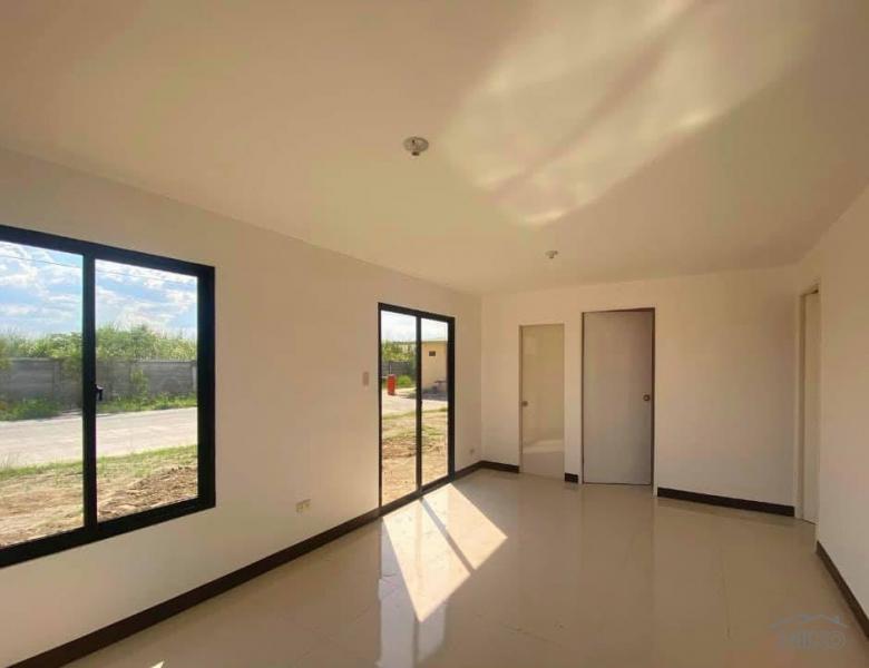 3 bedroom House and Lot for sale in Calamba in Philippines