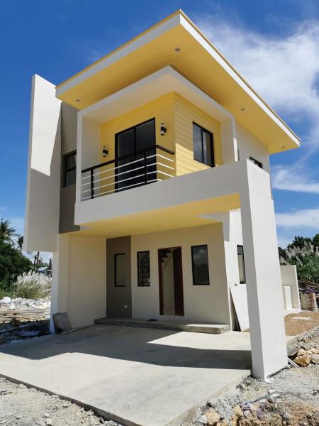 3 bedroom Townhouse for sale in Lapu Lapu in Philippines - image