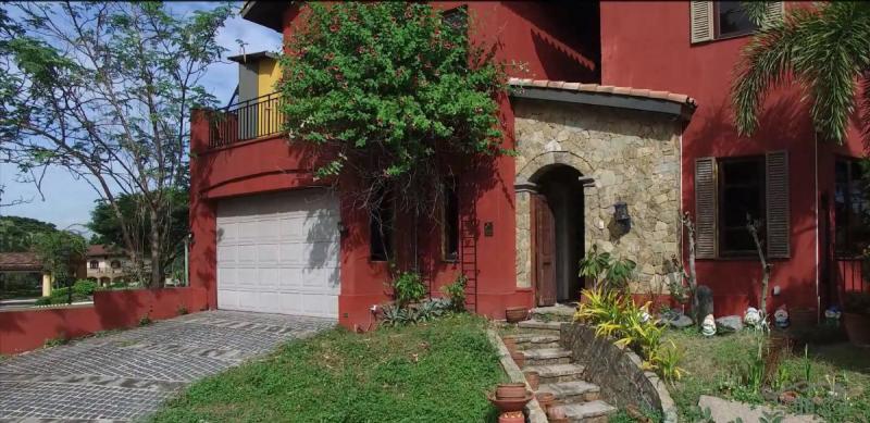 4 bedroom House and Lot for sale in Las Pinas - image 2
