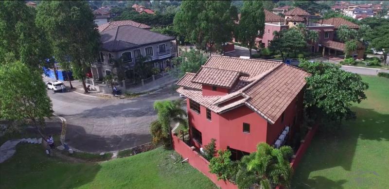 4 bedroom House and Lot for sale in Las Pinas - image 3