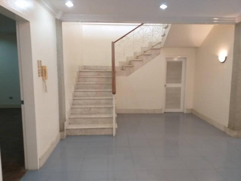 5 bedroom Houses for rent in Cebu City - image 7