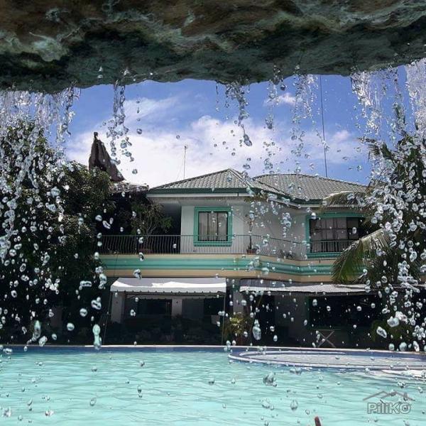 6 bedroom House and Lot for sale in Dumaguete - image 12