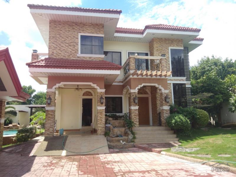 6 bedroom House and Lot for sale in Dumaguete in Negros Oriental - image