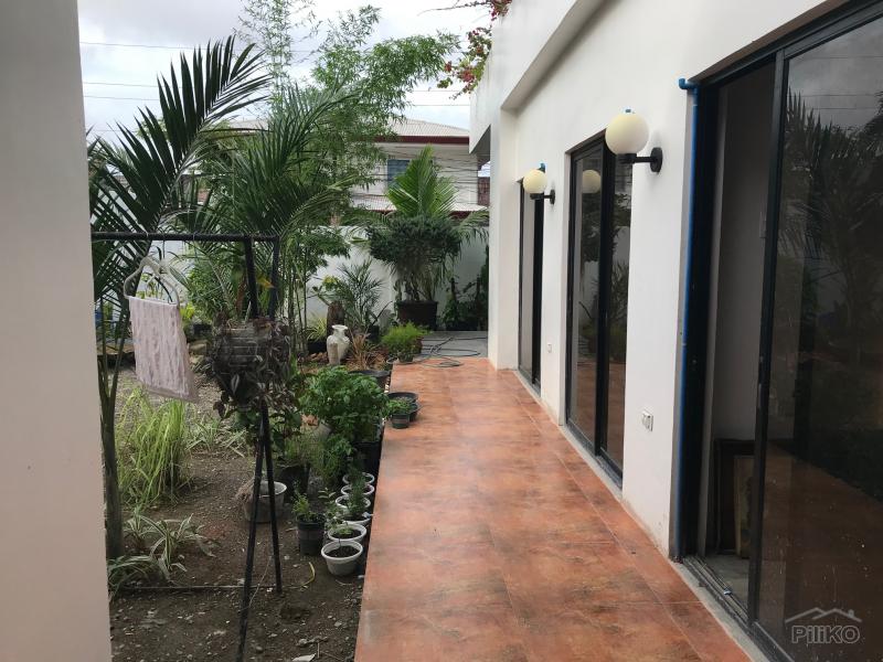 8 bedroom House and Lot for sale in Dumaguete - image 5