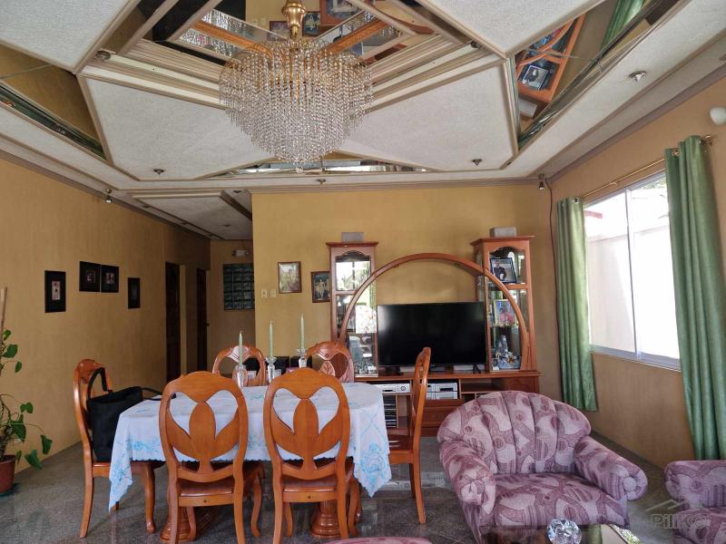6 bedroom House and Lot for sale in Santa Catalina in Negros Oriental - image