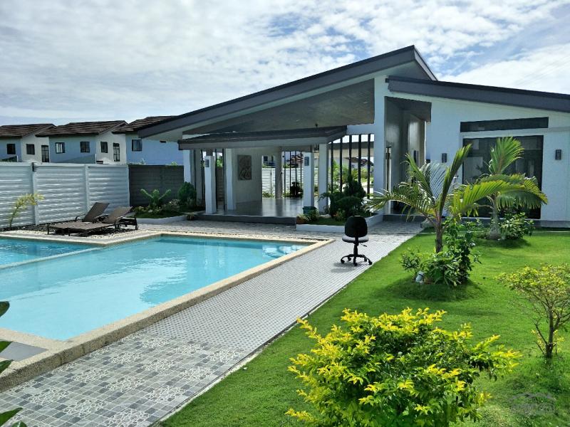 4 bedroom House and Lot for sale in Lapu Lapu - image 2