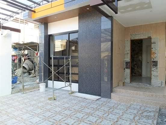 5 bedroom House and Lot for sale in Las Pinas - image 10
