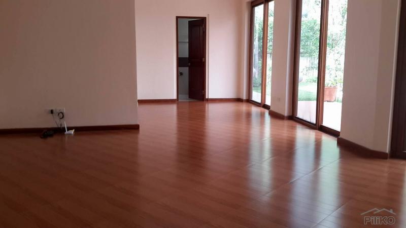 3 bedroom House and Lot for rent in Makati - image 5