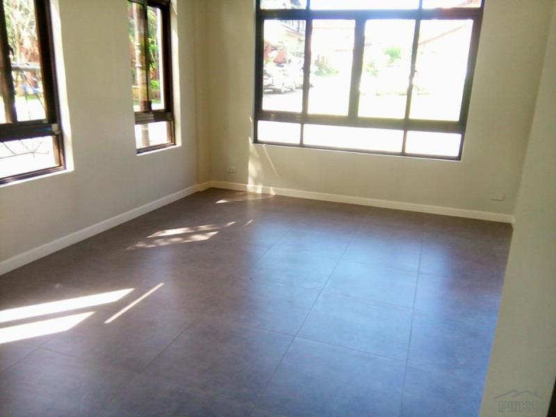6 bedroom House and Lot for sale in Las Pinas - image 11
