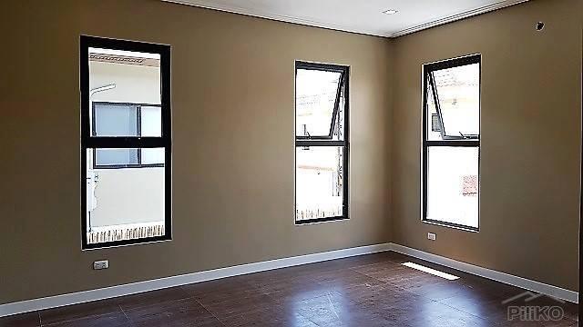 6 bedroom House and Lot for sale in Las Pinas - image 12