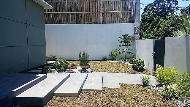 6 bedroom House and Lot for sale in Las Pinas - image 15