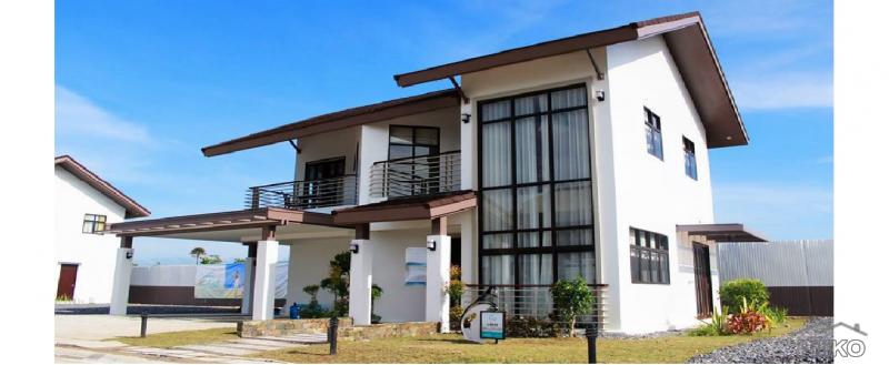 Pictures of 4 bedroom House and Lot for sale in Lapu Lapu