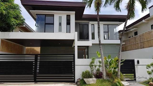 Pictures of 6 bedroom House and Lot for sale in Las Pinas