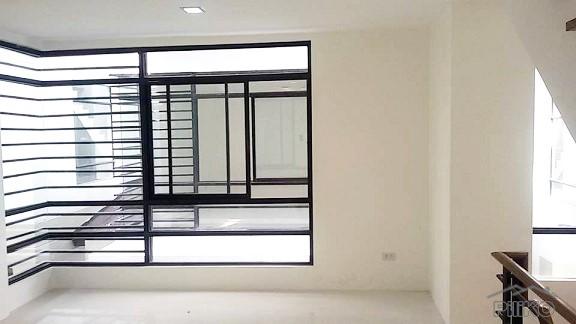 5 bedroom Townhouse for sale in Quezon City