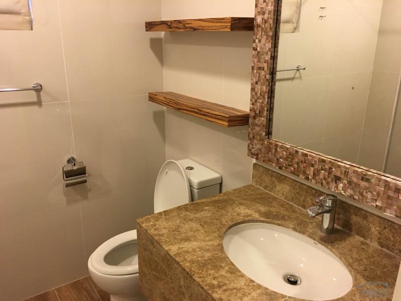 2 bedroom Condominium for rent in Cebu City - image 8