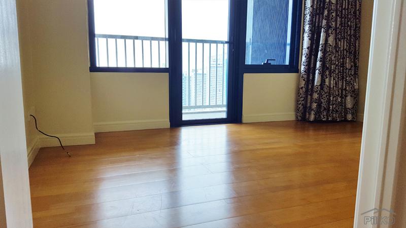 3 bedroom Condominium for rent in Makati - image 8