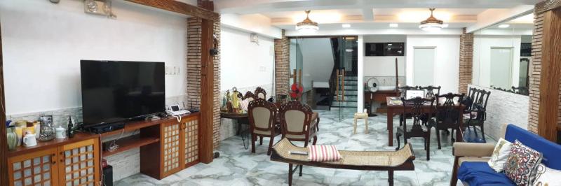 6 bedroom House and Lot for sale in Quezon City