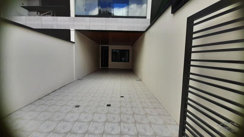 5 bedroom Townhouse for sale in Quezon City - image 2
