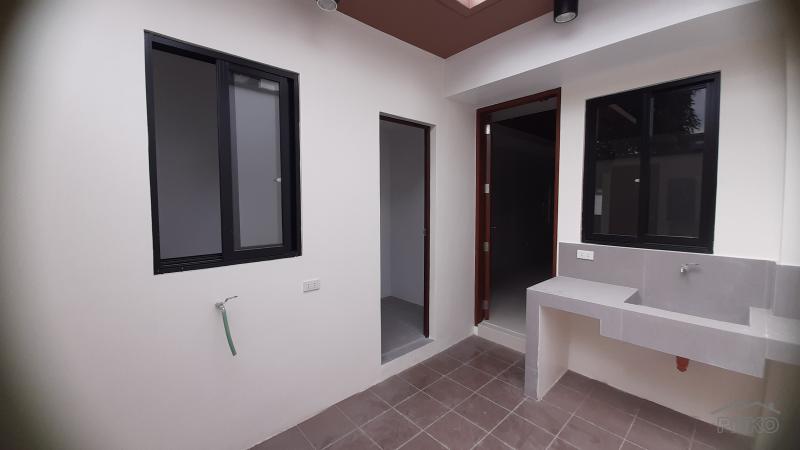 5 bedroom Townhouse for sale in Quezon City in Philippines - image