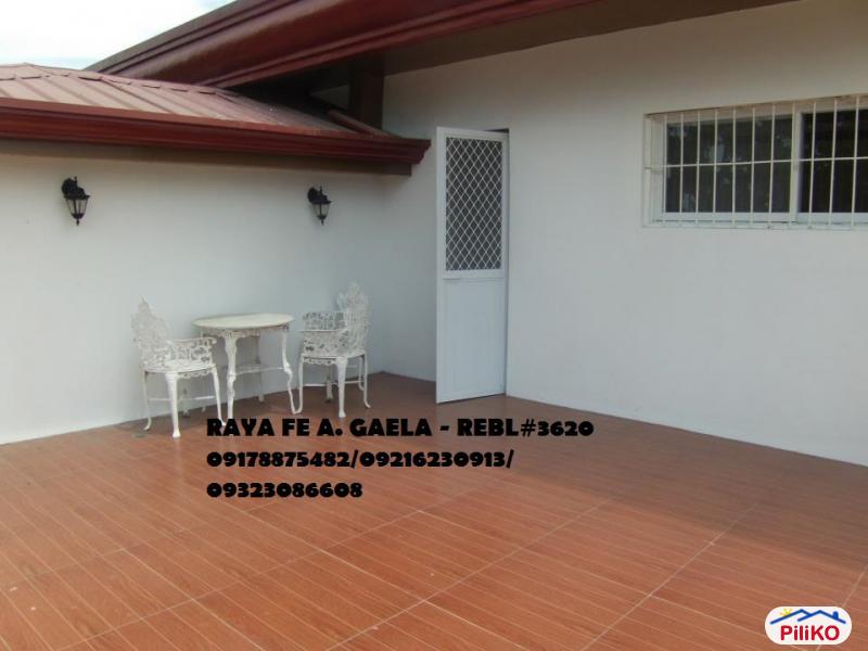 7 bedroom House and Lot for sale in Makati - image 10