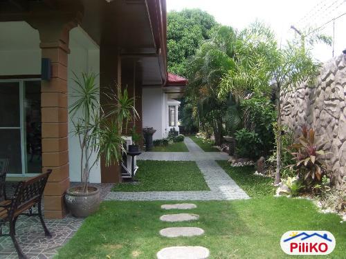 Picture of 7 bedroom House and Lot for sale in Makati in Philippines