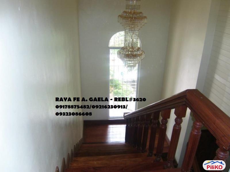 7 bedroom House and Lot for sale in Makati in Philippines - image
