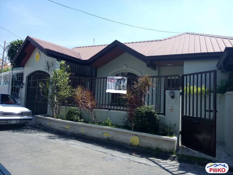 4 bedroom House and Lot for sale in Las Pinas - image 2