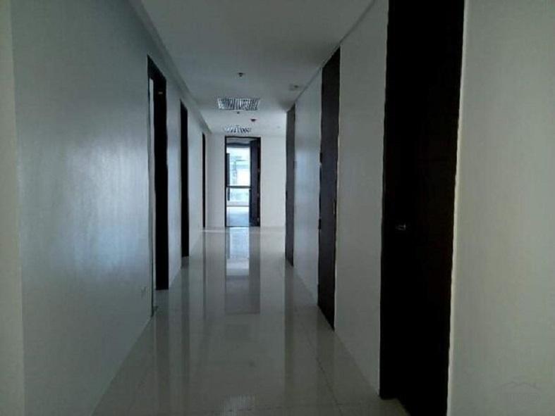 3 bedroom Condominium for sale in Pasig in Philippines - image