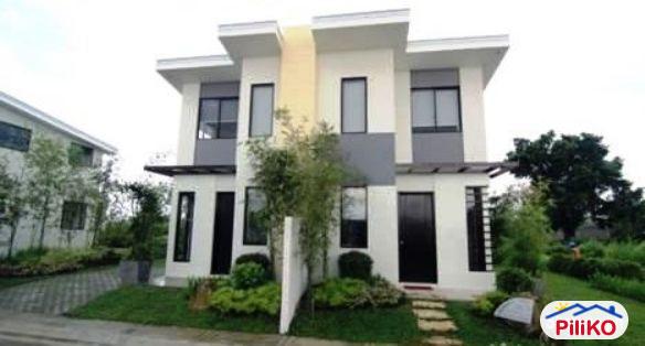 House and Lot for sale in Manila in Philippines