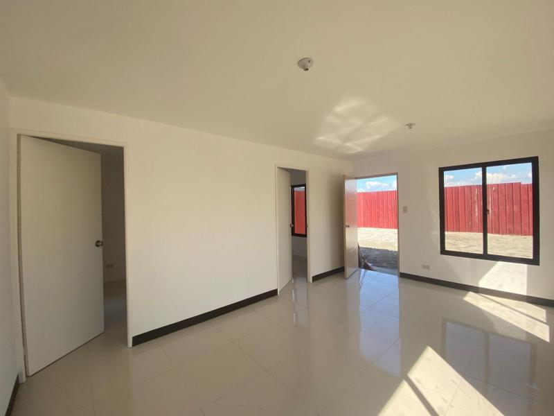 3 bedroom House and Lot for sale in Alaminos - image 2
