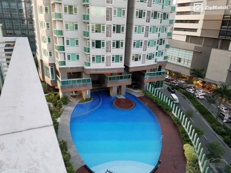 Pictures of 2 bedroom Condominium for rent in Makati
