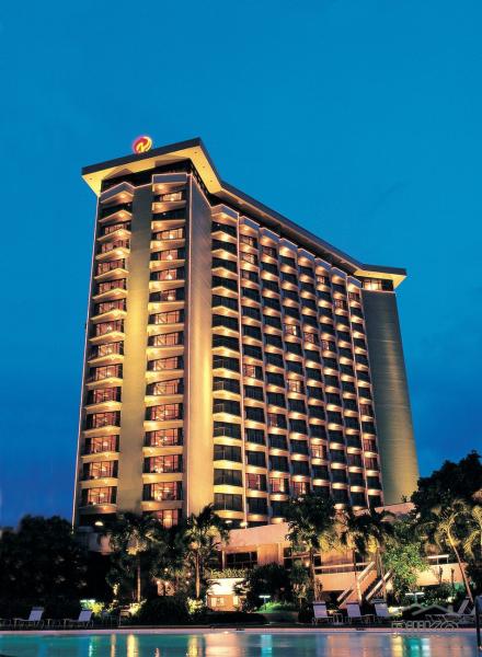 Pictures of 2 bedroom Condominium for rent in Makati