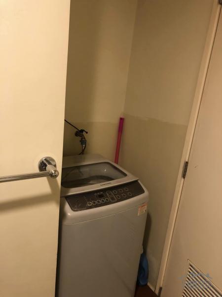 Condominium for rent in Makati in Metro Manila - image