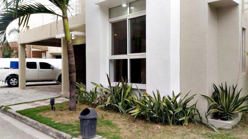 4 bedroom House and Lot for sale in Talisay in Cebu