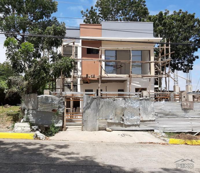 Pictures of 4 bedroom House and Lot for sale in Talisay