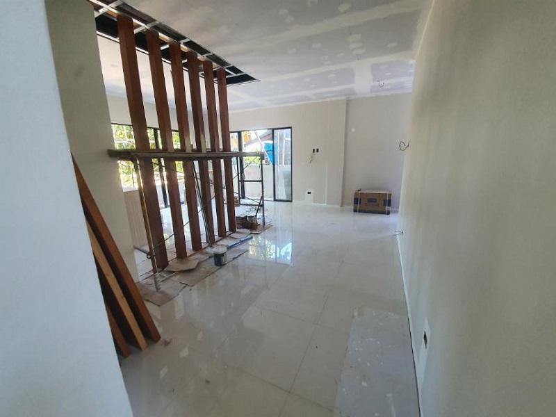 4 bedroom House and Lot for sale in Talisay in Philippines - image