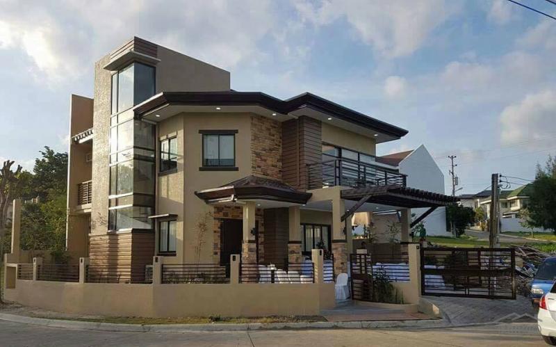 4 bedroom House and Lot for sale in Consolacion in Cebu