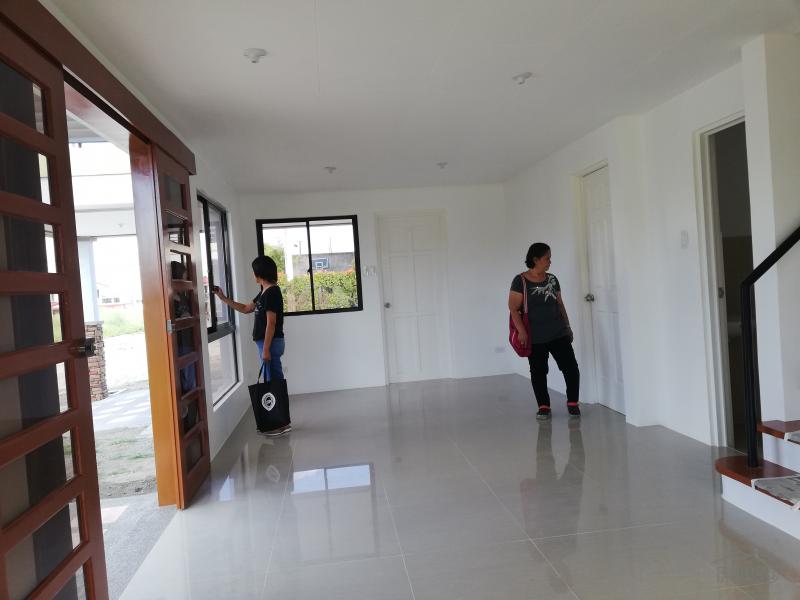 4 bedroom House and Lot for sale in Calamba in Philippines