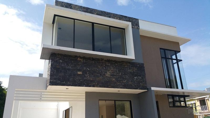 4 bedroom House and Lot for sale in Consolacion - image 2