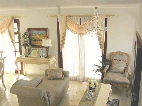 6 bedroom Houses for sale in Cordova
