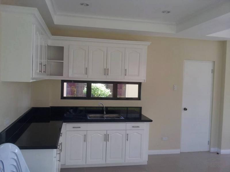 6 bedroom Houses for sale in Cordova in Philippines