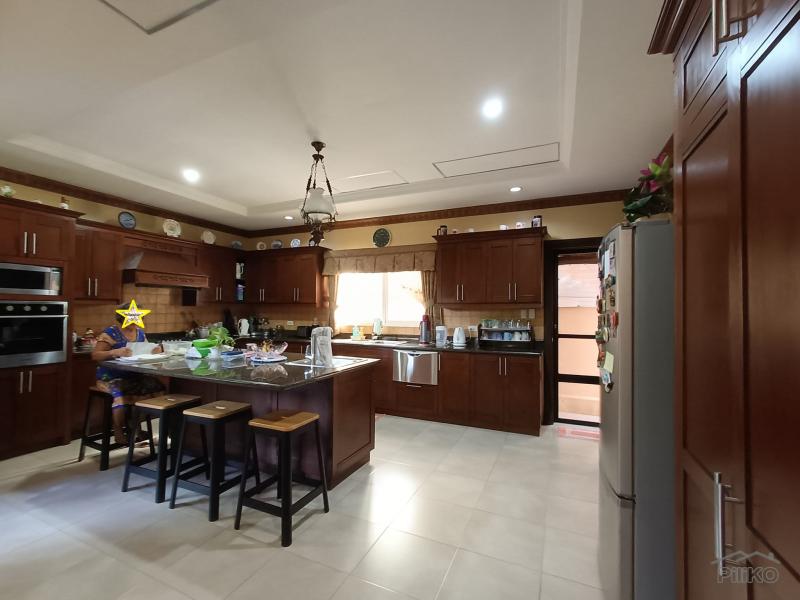 5 bedroom House and Lot for sale in Lapu Lapu in Cebu