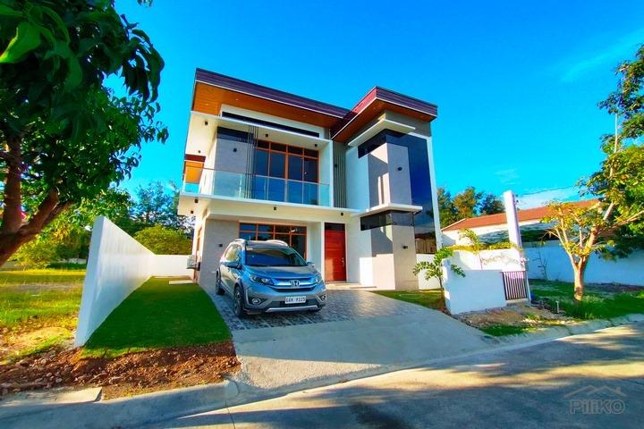 Pictures of 4 bedroom House and Lot for sale in Consolacion